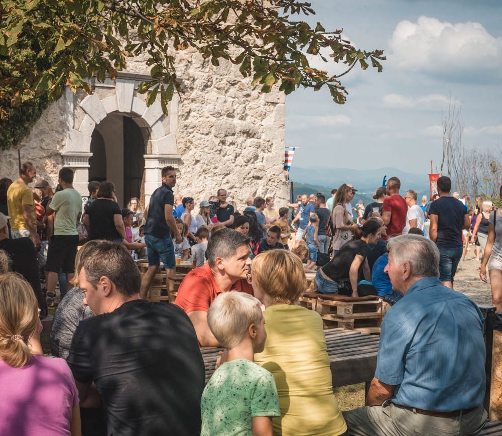GRAJSKI ZIV ZAV_2019_splet-1