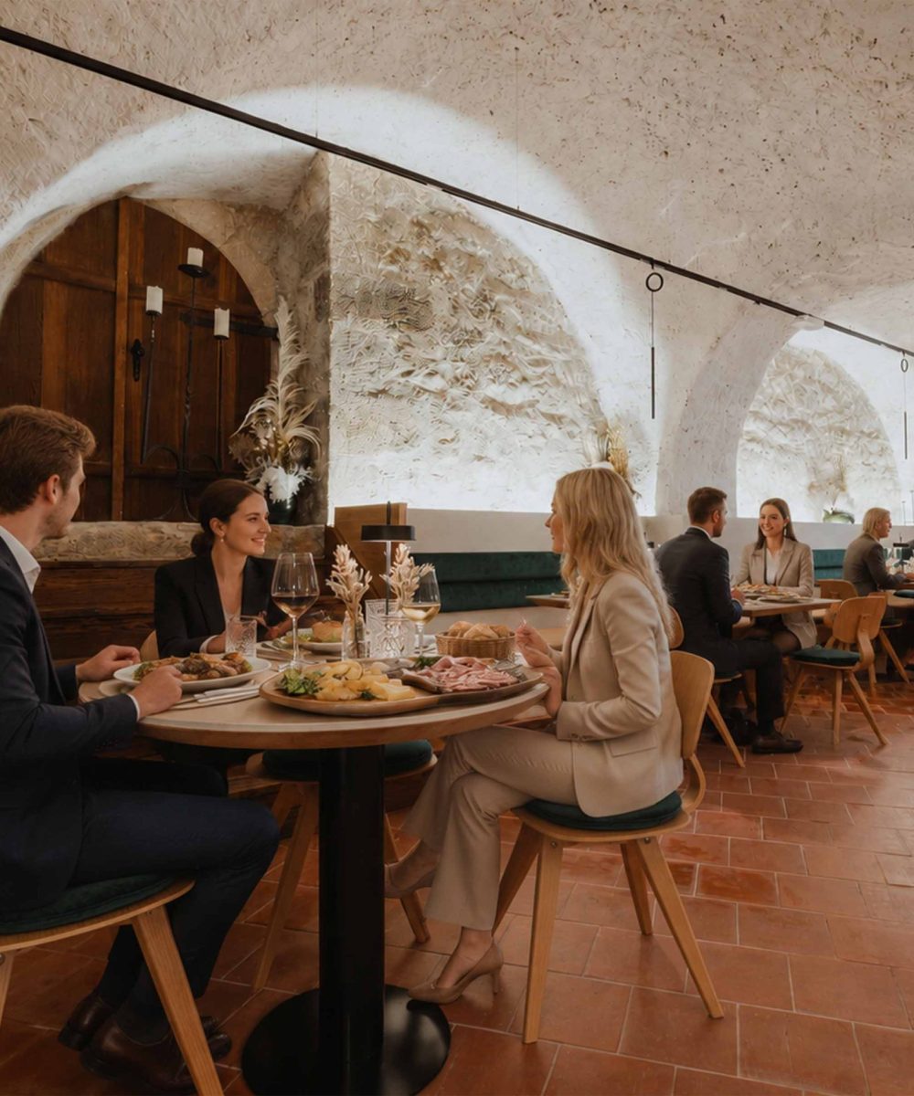 korporativni dogodek sproščeno poslovno druženje